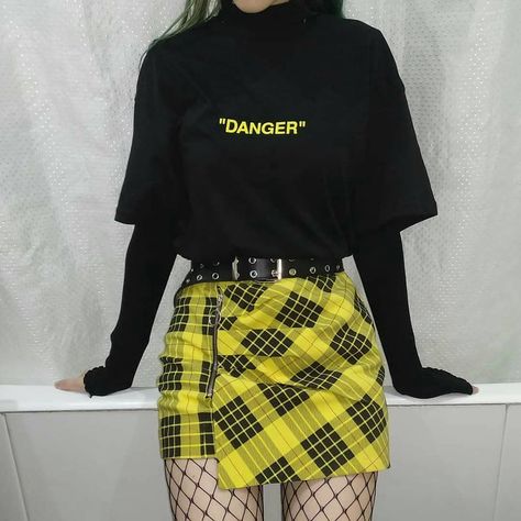 Badass Outfit, Outfit Inso, Streetwear Grunge, Yellow Outfit, Vintage Grunge, Textiles Fashion, Tyler The Creator, Alternative Outfits, Outfit Combinations