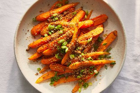 Glazed Carrots With Miso and Sesame Recipe Sesame Recipes, Vegetarian Sides, Thanksgiving Recipes Side Dishes, Thanksgiving Side, Glazed Carrots, Nyt Cooking, Green Bean Casserole, Thanksgiving Sides, Toasted Sesame Seeds