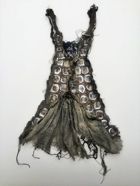 Fashion Art - mixed media dress art using photos to explore the theme of memory & identity // Louise Richardson Mixed Media Texture, Mixed Media Dress, Fairy Clothes, Piece Of Art, Art Dress, Textiles Fashion, Mode Inspo, A Dress, Wearable Art