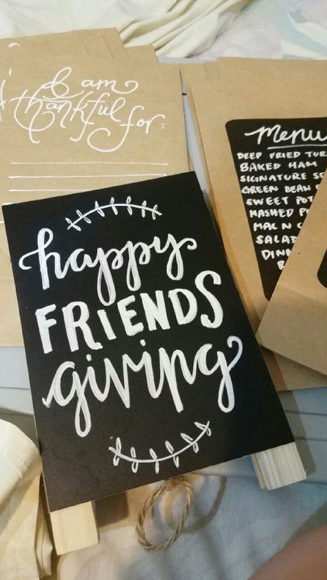 Friendsgiving Menu and Sign Friendsgiving Dinner Party Decor, Friendsgiving Food Ideas, Friendsgiving Menu, Friendsgiving Dinner Party, Friendsgiving Decorations, Happy Friendsgiving, Friendsgiving Food, Thanksgiving Friendsgiving, Chalk Sign