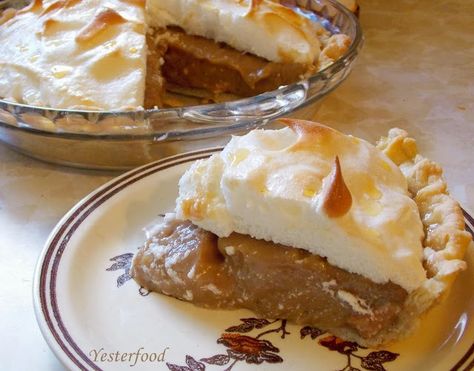 Peanut Butter Meringue Pie, Peanut Butter Custard Pie, Coconut Oil Pie Crust, Peanut Butter Pie Filling, Peanut Pie, Oil Pie Crust, Peanut Butter Cream Pie, Yummy Pies, Recipes Copycat