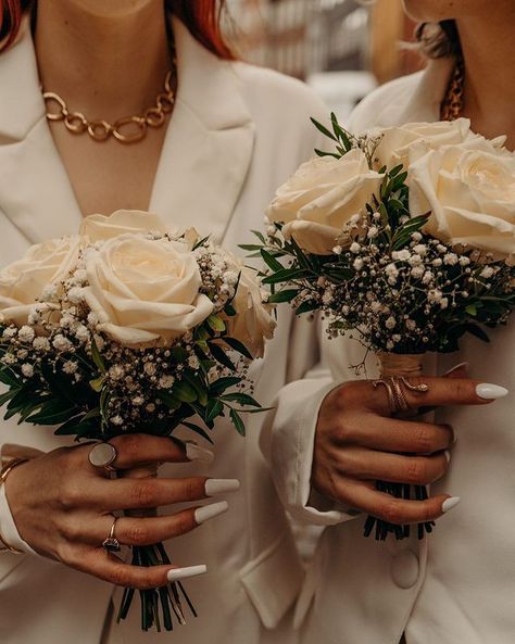 Sapphic Elopement, Lesbian Elopement Ideas, Wlw Wedding Ideas, Wlw Elopement, Wlw Marriage, Wlw Wedding Aesthetic, Wedding Two Brides, Bayou Wedding, Wlw Wedding