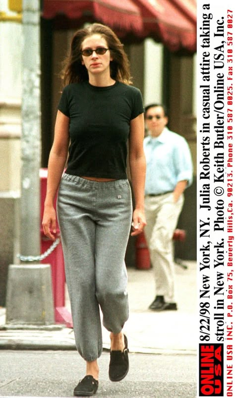 Julia Roberts Style, Tiny Sunglasses, 90’s Outfits, Birkenstock Style, Style Sweatpants, Tapered Joggers, 2024 Style, Slip Skirts, 90s Outfit