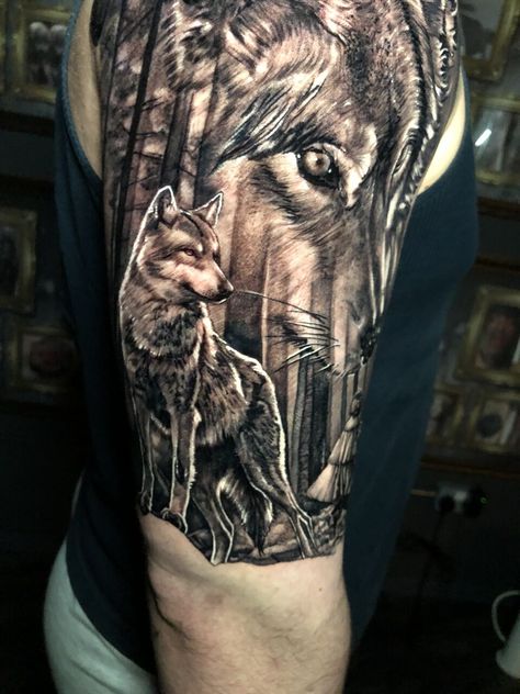 Wold tattoo by Luis. Limited availability at Salvation Tattoo Studios. Flower Mandala Tattoo, Wolf Tattoo Forearm, Lion Back Tattoo, Wolf Tattoos Men, Wolf Family, Tier Tattoo, Best Tattoo Ever, Tattoo Diy, Wolf Tattoo Sleeve