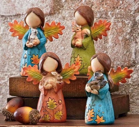 Pottery Angels, Dolly Pegs, Wood Peg Dolls, Country Door, Ceramic Angels, Peg People, Pasta Francesa, Farmhouse Cottage, Autumn Leaf