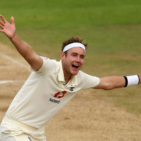 Stuart Broad, England Cricket, James Anderson, Good Motivation, Motivation Quotes, Take A, Vision Board, Look At, England