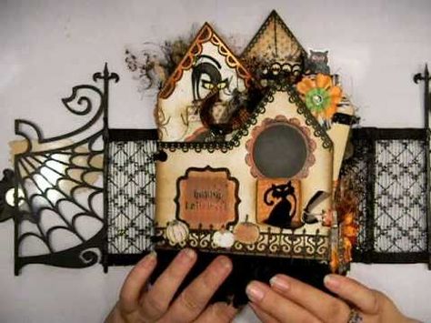 ♥ Halloween Mini Albums, Foil Tags, Halloween Scrapbook, Mini Album Tutorial, Scrap Album, Halloween Sign, The Witches, Mini Scrapbook, Up Book