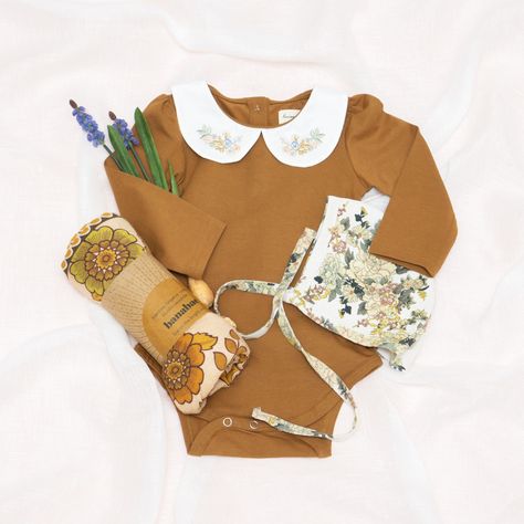 Lacey Lane flat lay baby fashion Lacey Lane, Flat Lays, Baby Doll, Flat Lay, Baby Fashion, Baby Dolls, Bell Sleeves, Floral Tops, Bell Sleeve Top