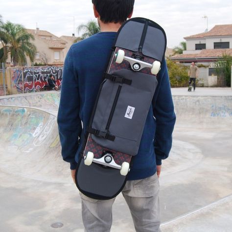 Skateboard Bag, Skateboard Gear, Skateboard Backpack, Cool Skateboards, Complete Skateboards, Electric Skateboard, Spongebob Memes, Bags Aesthetic, Cool Backpacks