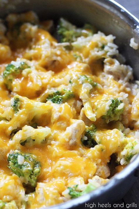 One Pan Cheesy Chicken Broccoli Rice Casserole | High Heels and Grills Chicken Rice Brocoli, Grilled Chicken And Broccoli Recipes, One Pan Stove Top Dinners, Chicken And Rice Recipes Easy Stove Top, Chicken Brocolli Rice, Cheesy Chicken Broccoli Rice Casserole, Cheesy Chicken Broccoli Rice, Easy Skillet Dinner, Stovetop Chicken