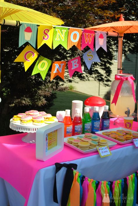 My Parties: 6 Easy Steps to Host Snow Cone Stand (In Neon!) (For Charity!) - The Party Teacher Snowcone Stand Ideas, Snow Cone Stand, Snow Cone Maker, Snow Cone Machine, Summer Traditions, Sno Cones, Snow In Summer, Craft Fair Displays, Party Kits