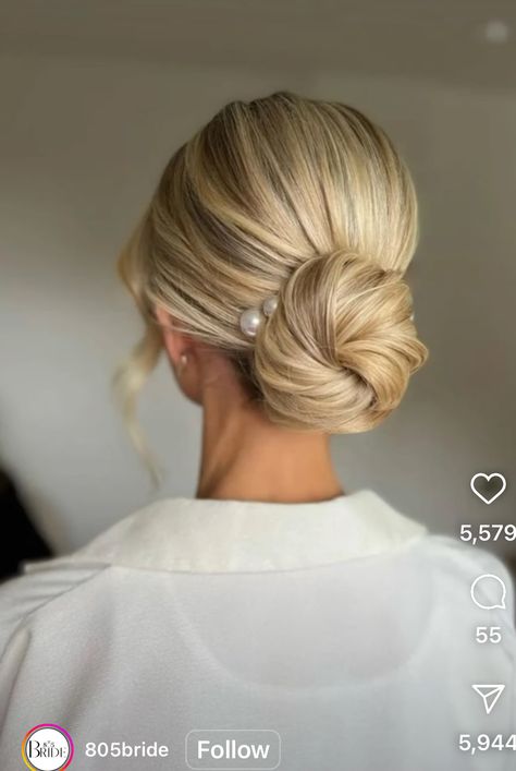 Wedding Bun Hairstyles Blonde, Simple Elegant Bridal Hair, Low Bun With Hair Piece, Smooth Bridal Bun, Volume Low Bun, Low Bun Wedding Hair Blonde, Low Bun Bride Hair, Low Bun Front View, Wedding Blonde Hair