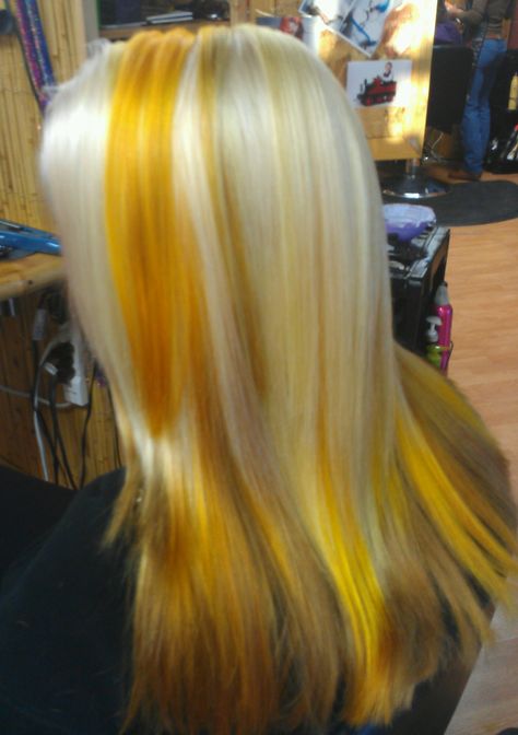 Marykcolorz Sahair Salon My work :) HAIR, YELLOW, BLONDE, FUNKY, BRIGHT COLORS SCRUPELS URBAN SHOCK Blonde And Yellow Hair, Sunflower Blonde Hair, Bright Yellow Hair, Hair Claims, Yellow Blonde Hair, Fantasy Oc, Yellow Hair Color, Hair Yellow, Yellow Blonde