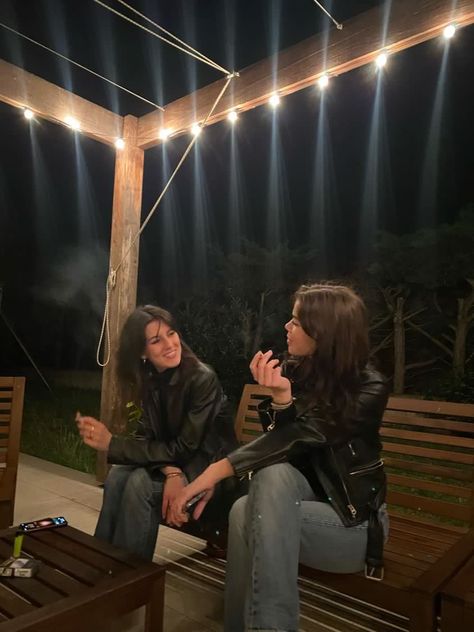 friends bff aesthetic picture idea party night smoke smoking brunette duo Bff Aesthetic, Percy Jackson Fanfic, Famous Lifestyle, Night Girl, Photography Club, Aesthetic Picture, Best Friends Aesthetic, Friends Aesthetic, Friends Party