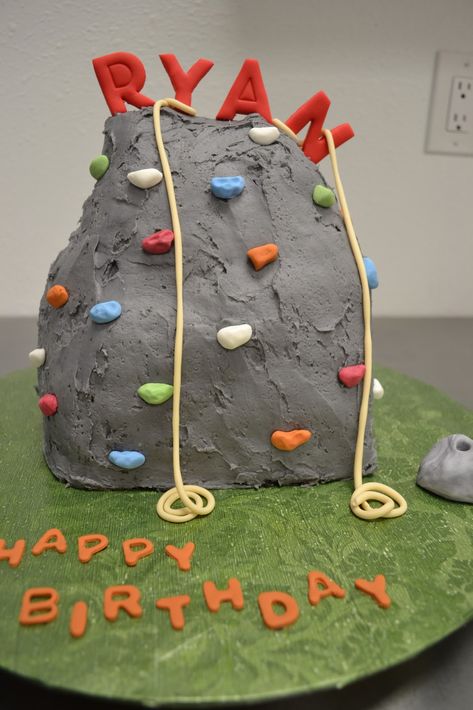 Bake You Happy~ WINNERS OF CUPCAKE WARS!!!!!!!!!: Rock Climbing Wall Rock Climbing Cake, Rock Climbing Party, Climbing Outfits, Cupcake Wars, Rock Climbing Wall, Cake Decorating Ideas, Cake Shapes, Party Rock, Twin Birthday