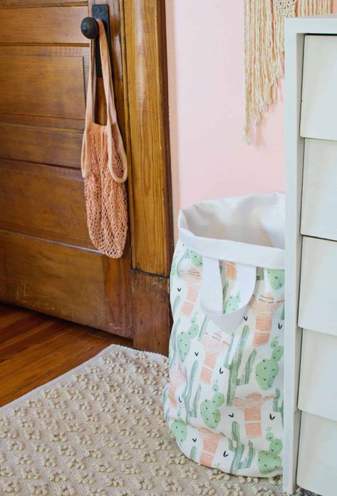 Laundry Basket Pattern, Fabric Laundry Basket, Sewing Knowledge, Diy Laundry Basket, Sew Patterns, Washing Basket, Baby Planning, Diy Laundry, A Beautiful Mess