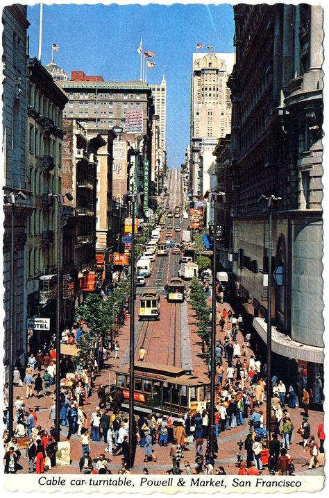 Take a look back at old downtown San Francisco in the '70s - Click Americana Downtown San Francisco, San Francisco Streets, Detective Aesthetic, San Francisco Photos, San Francisco Style, Bay Area California, Rural Scenes, Financial District, North Beach