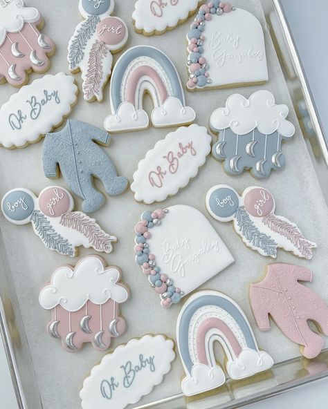 He Or She Gender Reveal Decorations, Boho Gender Reveal Cookies, He Or She Cookies, Gender Reveal Cookies Decorated, Gender Reveal Cookies Ideas, Gender Reveal Sugar Cookies, Cookies Gender Reveal, Fondant Biscuits, Cookie Photography