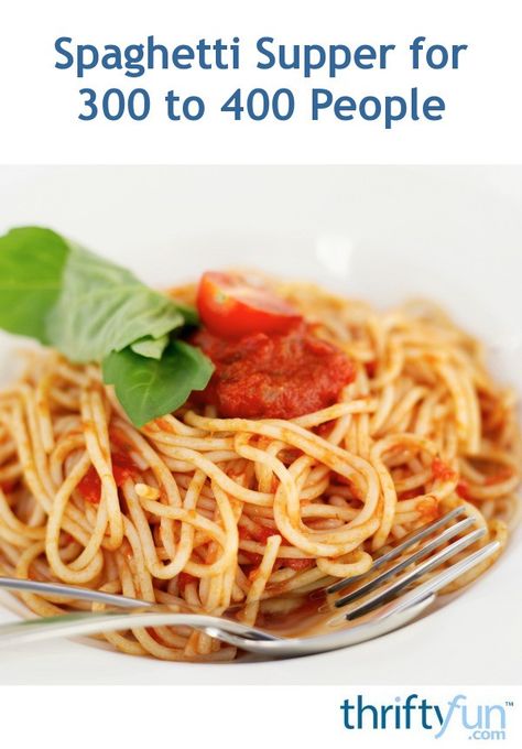 Determine the size of your servings and multiply by the number of people, to figure out how much food you will need to make. This is a guide about spaghetti supper for 300 to 400 people. Spaghetti Salad, Cooking Spaghetti, Spaghetti Dinner, How To Make Spaghetti, Pasta Bar, Buttered Noodles, Spaghetti Noodles, Cooking For A Crowd, Spaghetti Recipes