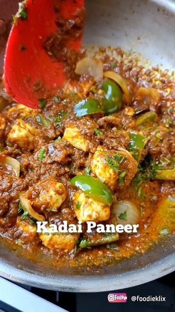 Kadai Paneer, Kasuri Methi, Black Cardamom, Mumbai Food, Ginger Garlic Paste, Red Chilli Powder, Paneer Recipes, Tasty Recipe, Lunch Box Recipes