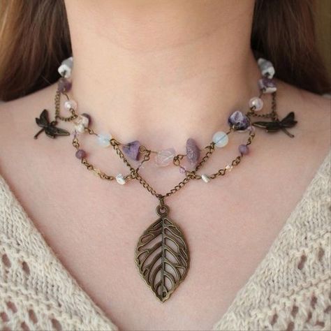 necklace Hand Craft Ideas, Mineral Necklace, Enchanted Jewelry, Wire Wrapped Jewelry Diy, Layered Choker Necklace, Leaf Designs, Pretty Necklace, Pretty Beads, Forest Creatures