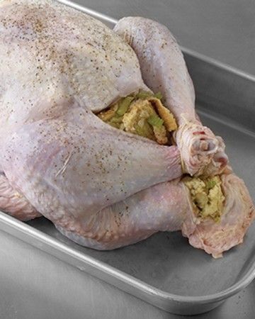 Introduction Martha Stewart Turkey Recipe, Cooking A Stuffed Turkey, Preparing A Turkey, Stuffed Turkey, Turkey Stuffing, Stuffing Recipes, Thanksgiving Feast, Easy Thanksgiving, Roasted Turkey