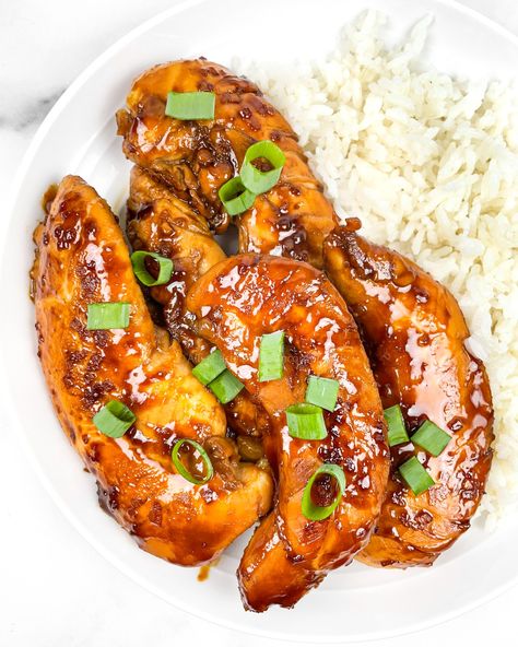 Honey Soy Chicken Tenderloins - Allie Carte Dishes What To Make With Chicken Tenderloins, Dinner Ideas Using Chicken, Easy Chicken Tenderloin Recipes, Macro Dinner, Chicken Entree, Ww Dinner, Honey Butter Chicken, Honey Soy Chicken, Kid Friendly Recipes