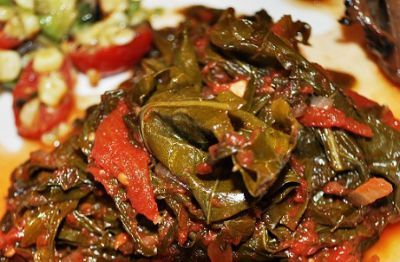 Red Russian Kale, Red Kale, Braised Kale, Kale Recipe, Garlic Kale, Red Russian, Csa Recipes, Kale Leaves, Russian Red