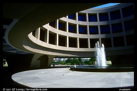 Hirshhorn Museum. Washington DC, USA (color) Hirshhorn Museum, Color Pictures, Space Place, Architecture Firm, North East, Colorful Pictures, Professional Photographer, Picture Photo, Art Museum