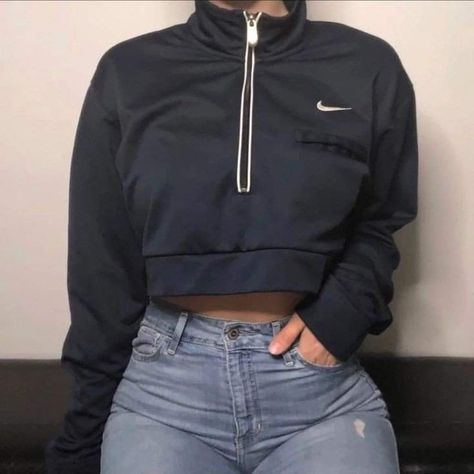 Outfit Inspo School, Cropped Nike, Cute Lazy Outfits, Teenager Outfits, Sporty Outfits, Nike Hoodie, Dope Outfits, Teenage Fashion Outfits, Swag Outfits