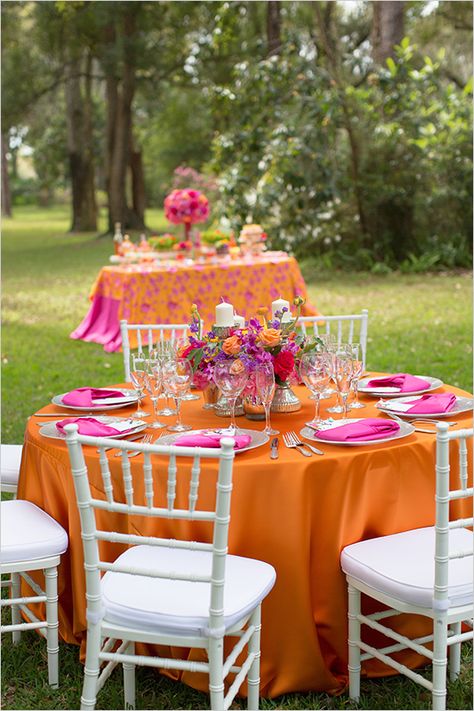 Bridal Proposal, Colorful Centerpieces, Wedding Orange, Orange Party, Orange Garden, Wedding Purple, Deco Rose, Grey Wedding, Pink Table