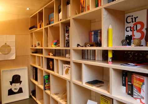 Noma Barr Studio, plywood shelves with moveable dividers Mahogany Bedroom Furniture, Plywood Bookcase, Plywood Shelves, Office Pods, Open Plan Living Room, Layout Design Inspiration, Studio Furniture, Birch Ply, Plywood Furniture