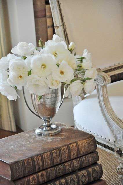 TidbitsTwine Silver Trophy Vase Vintage Silver: Everyday Decorating Ideas Old Trophies, Trophy Cup, Silver Vase, Southern Weddings, Deco Floral, Home House, Old Books, My New Room, Antique Books