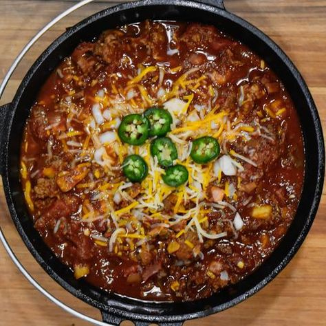 Texas Chili Recipe No Beans, Meaty Chili Recipe, Texas Red Chili, Red Chili Recipes, Meaty Chili, Texas Chili Recipe, Meat Church, Venison Chili, Smoked Chili