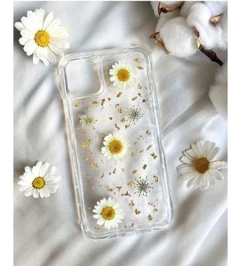 Phone cover Phone Cover Resin Art, Resin Mobile Cover Ideas, Resin Cover Phone, Resin Phone Cover, Resin Mobile Cover, Mobile Cover Photo, Resin Idea, Diy Resin Phone Case, Resin Phone Case