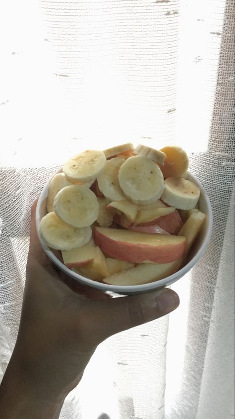 Sliced apples and banana. Apple And Banana, Apples And Bananas, Sliced Apples, Food Motivation, Healthy Food Motivation, 140 Pounds, My Career, Apple Slices, Healthy Nutrition