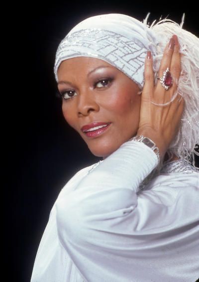 Black Hollywood Glamour, Dionne Warwick, Black Planet, Old School Music, Toni Braxton, Vintage Black Glamour, Black Hollywood, Stevie Wonder, Soul Music