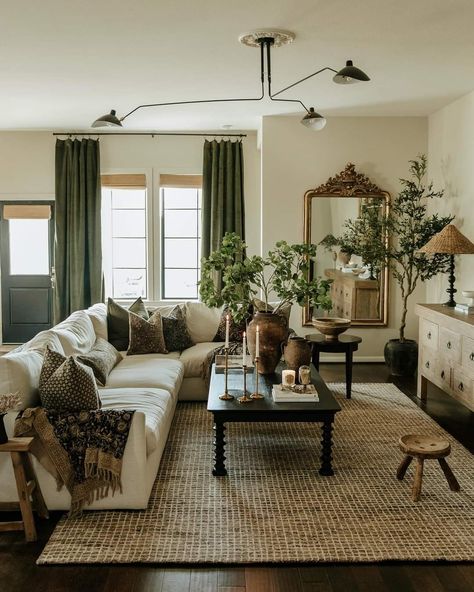 Living Room Styles Cozy Modern, 1st Home Decor Ideas, Row Home Living Room Layout, Antique Home Decor Ideas Interior Design, Modern Grandma Decor, Old Home Aesthetic, Apartment Decorating Vintage, Modern Earthy Living Room, Living Room Green Couch