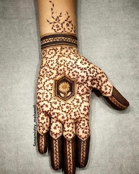 Mehendi Design For Wedding, Arabic Henna Designs Unique, Henna Designs Unique, Easy Mehndi Designs For Beginners, Hina Design, New Mehndi Design, Easy Mehndi Designs, New Mehndi, Arabic Henna Designs