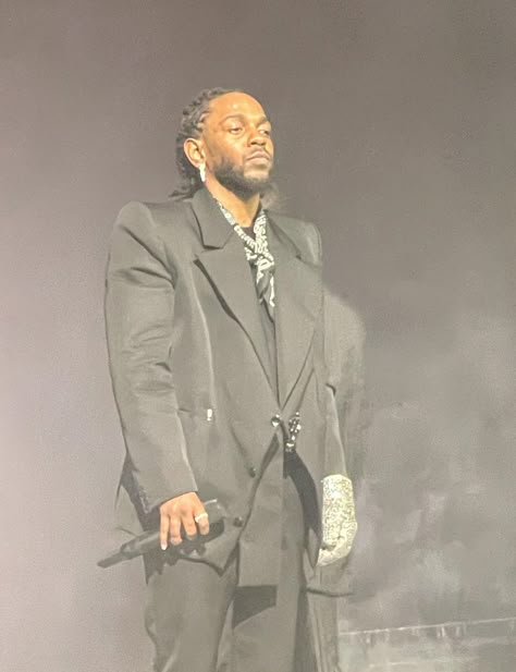 Kendrick Lamar Suit, Rapper Icons, Swag Aesthetic, King Kendrick, King Kenny, K Dot, Kung Fu Kenny, To Pimp A Butterfly, Ignorance Is Bliss