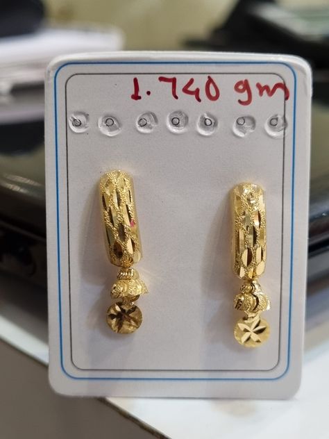 Earings Design Gold New Model Daily Wear, Gold Earrings Indian Daily Wear, Daily Wear Earrings Gold Indian, Daily Use Gold Earrings Indian, Gold Earrings Studs Simple, Nurses Notes, Pearl Bridal Jewelry Sets, Gold Neck Chain, Indian Engagement