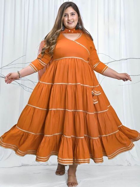 Layered Anarkali Kurti for Plus-sized Body Anarkali For Plus Size Women, Plus Size Gowns Indian, Plus Size Kurtis For Women, Beautiful Anarkali, Anarkali Kurtis, Plus Size Gowns, Anarkali Gown, Kids Fashion Dress, Ladies Top