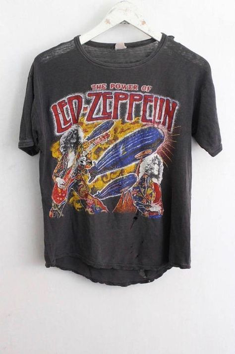 Led Zeppelin T Shirt, Vintage Band T Shirts, 70s Clothing, Vintage Band Tees, Looks Black, Band Shirts, Casual Tops For Women, Women T Shirt, Grunge Outfits