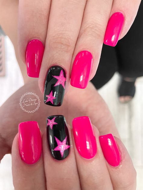 Pink Rock Nails, 80s Nail Ideas, Simple Concert Nails, Rock Concert Nails Ideas, 80s Neon Nails, Pink Concert Nails Ideas, P!nk Concert Nails, Nails For Pink Concert, P!nk Inspired Nails