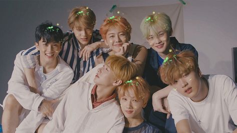 nct dream Nct Dream Chenle, Dream Chaser, Nct Dream Jaemin, Korean Boy, Kpop Wallpaper, The Boys, K Idols, Bigbang, Nct 127