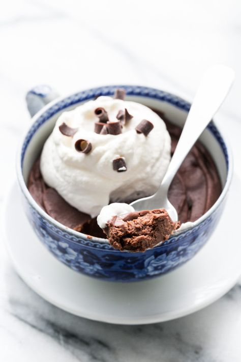 Bittersweet Chocolate Budino (Italian chocolate pudding) is an easy and impressive dessert, perfect for your next Italian-themed dinner party! Budino Recipe, Chocolate Budino, Recipes Deserts, Italian Chocolate, Chocolate Bourbon, Cheesecake Pie, Winter Desserts, Dinner Guests, Egg Yolks