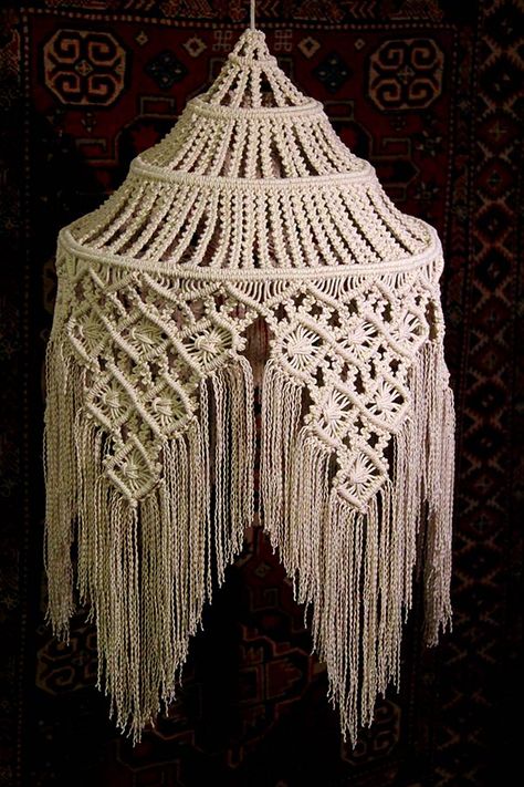 Jhumar Design, Advanced Macrame, Macrame Lampshade, Fancy Home, Dreamcatcher Diy, Macrame Light, Macrame Designs, Artists Book, Art Macramé