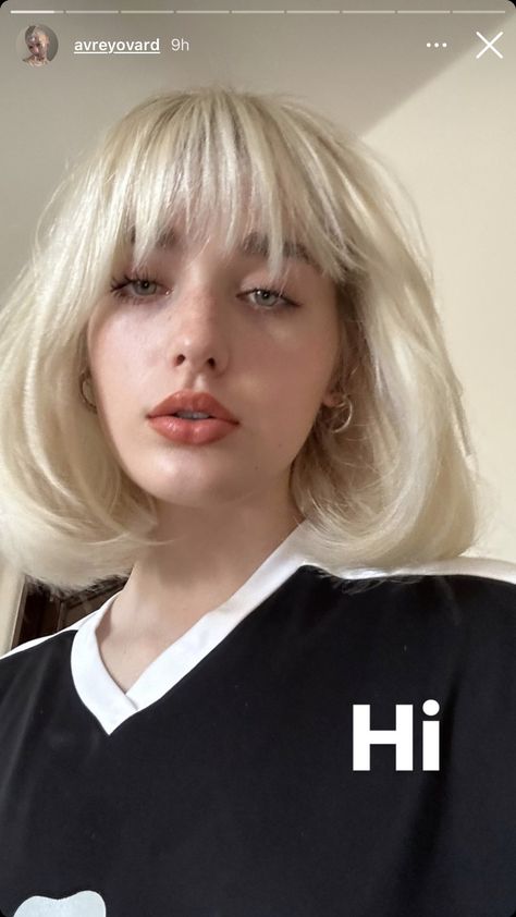 Blonde Bob With Bangs, Avrey Ovard, Platinum Blonde Bobs, Blonde Aesthetic, Kawaii Hairstyles, Girls Hairstyles Braids, Blonde Bobs, Girl Short Hair, Grunge Hair