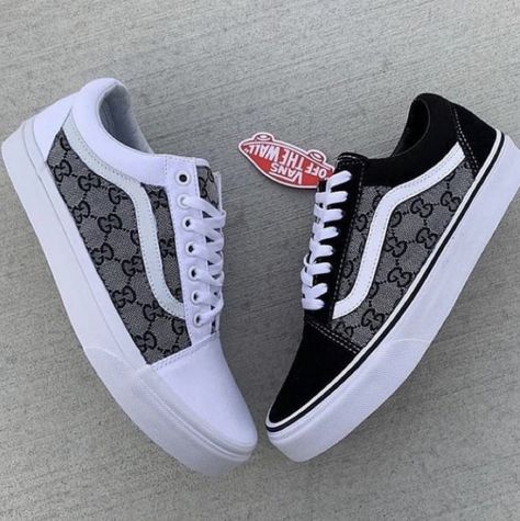 Vans Custom Ideas, Cool Vans Shoes, Vans Shoes Fashion, Custom Vans Shoes, Mens Vans Shoes, Tenis Vans, Custom Nike Shoes, Cool Vans, Nike Air Shoes