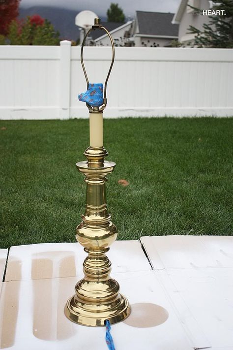 Spray Paint Lamps, Oregon Cottage, Lamp Redo, Gardening Inside, Brass Lamps, Diy Outdoor Lighting, Lamp Makeover, Paint Brass, Diy Sprays